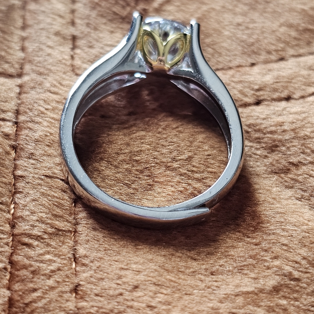 Moissanite Diamond - image 3